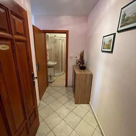 Apartment Apartman Ribic